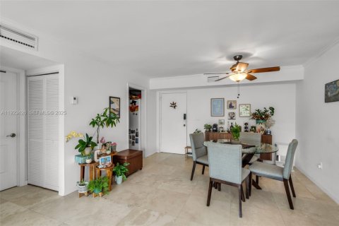 Copropriété à louer à Key Biscayne, Floride: 2 chambres, 96.25 m2 № 1977434 - photo 10