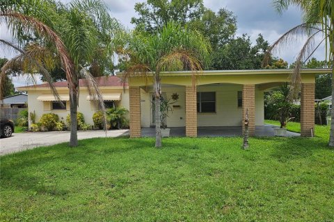 Casa en alquiler en Plant City, Florida, 3 dormitorios, 109.16 m2 № 1849470 - foto 1
