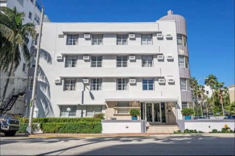 Condominio en venta en Miami Beach, Florida, 1 dormitorio, 39.76 m2 № 1887803 - foto 14