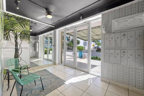 Condominio en venta en Miami Beach, Florida, 1 dormitorio, 39.76 m2 № 1887803 - foto 12