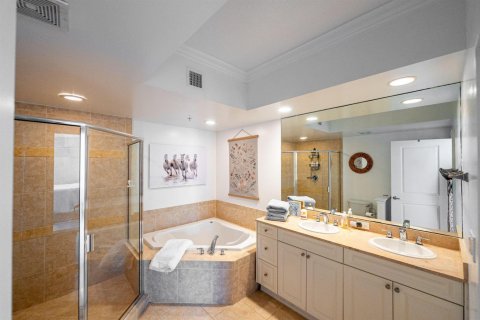 Condo in Stuart, Florida, 2 bedrooms № 2078177 - photo 23