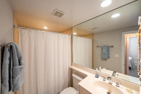 Condo in Stuart, Florida, 2 bedrooms № 2078177 - photo 27