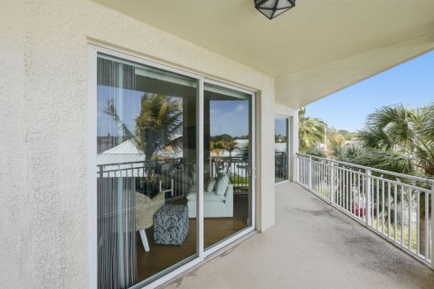 Condo in Stuart, Florida, 2 bedrooms № 2078177 - photo 29