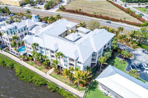 Condo in Stuart, Florida, 2 bedrooms  № 2078177