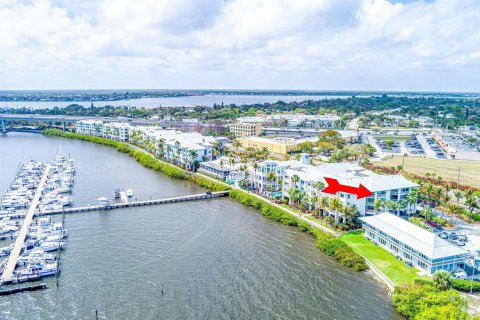 Condo in Stuart, Florida, 2 bedrooms № 2078177 - photo 5