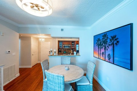 Condo in Stuart, Florida, 2 bedrooms № 2078177 - photo 20