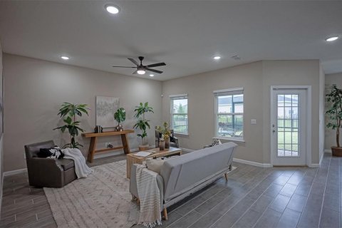 House in Green Cove Springs, Florida 4 bedrooms, 213.49 sq.m. № 2091774 - photo 14