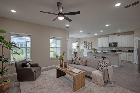 House in Green Cove Springs, Florida 4 bedrooms, 213.49 sq.m. № 2091774 - photo 15