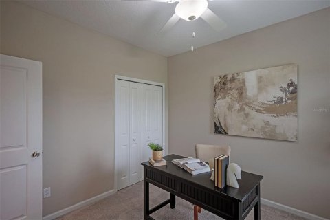 House in Green Cove Springs, Florida 4 bedrooms, 213.49 sq.m. № 2091774 - photo 12