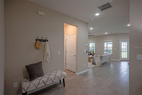 House in Green Cove Springs, Florida 4 bedrooms, 213.49 sq.m. № 2091774 - photo 6