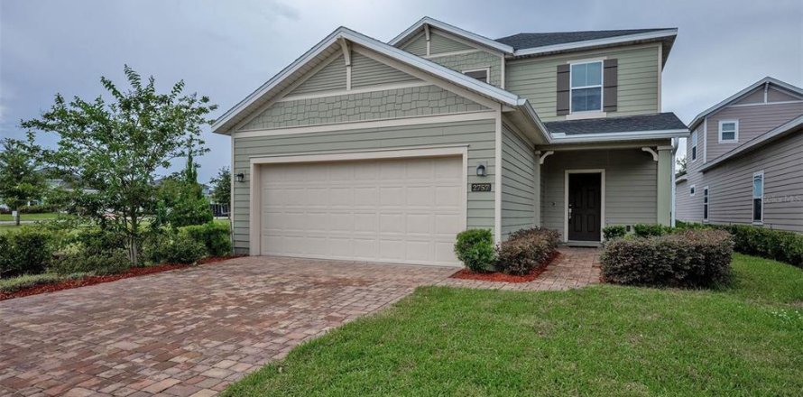 House in Green Cove Springs, Florida 4 bedrooms, 213.49 sq.m. № 2091774