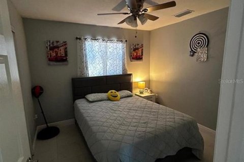 Casa en venta en Spring Hill, Florida, 4 dormitorios, 229.65 m2 № 2195325 - foto 11
