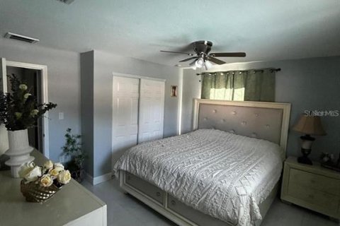 Casa en venta en Spring Hill, Florida, 4 dormitorios, 229.65 m2 № 2195325 - foto 17