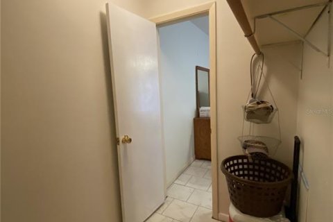 Condominio en venta en Lake Wales, Florida, 1 dormitorio, 67.26 m2 № 1508466 - foto 14