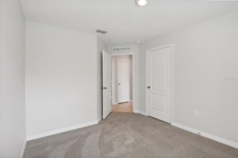 House in Poinciana, Florida 4 bedrooms, 173.63 sq.m. № 1522530 - photo 23