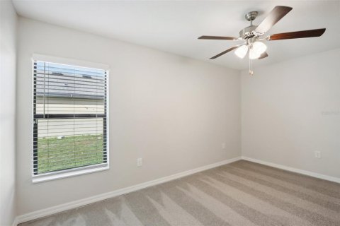 House in Poinciana, Florida 4 bedrooms, 173.63 sq.m. № 1522530 - photo 16