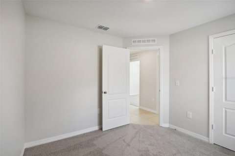 House in Poinciana, Florida 4 bedrooms, 173.63 sq.m. № 1522530 - photo 21