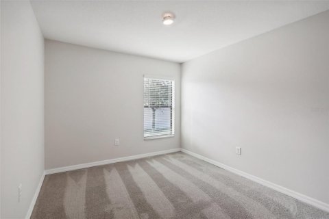 House in Poinciana, Florida 4 bedrooms, 173.63 sq.m. № 1522530 - photo 24