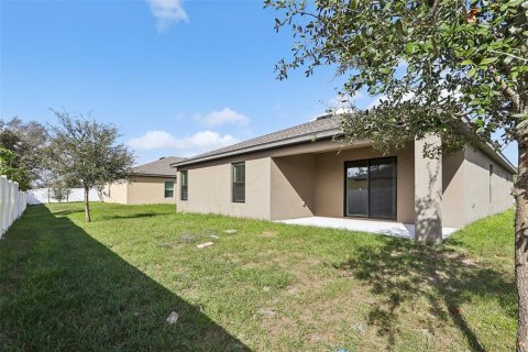 House in Poinciana, Florida 4 bedrooms, 173.63 sq.m. № 1522530 - photo 30