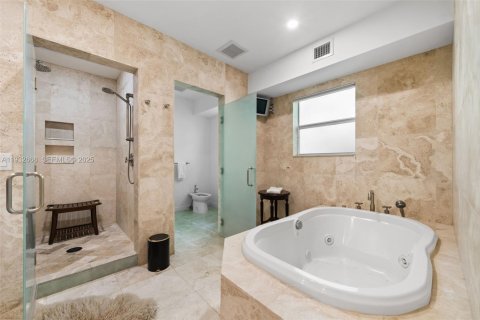 Villa ou maison à louer à Miami Beach, Floride: 5 chambres, 369.75 m2 № 2000397 - photo 19