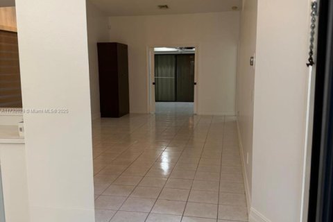 Condominio en venta en Tamarac, Florida, 2 dormitorios, 116.69 m2 № 1865321 - foto 14
