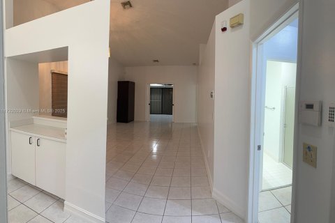 Condominio en venta en Tamarac, Florida, 2 dormitorios, 116.69 m2 № 1865321 - foto 16
