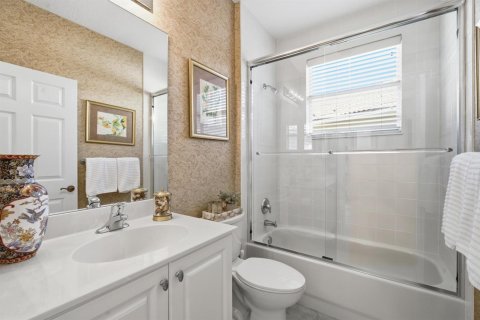 House in Lake Worth, Florida 3 bedrooms, 190.73 sq.m. № 2417555 - photo 28