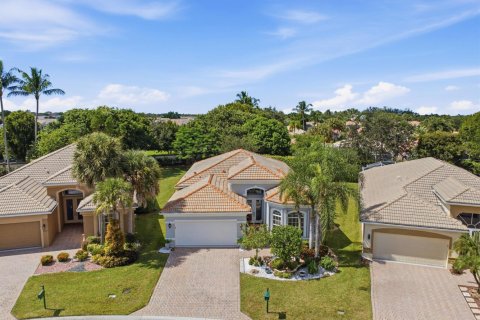 House in Lake Worth, Florida 3 bedrooms, 190.73 sq.m. № 2417555 - photo 4