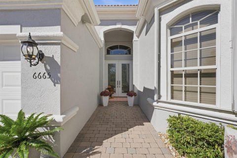 House in Lake Worth, Florida 3 bedrooms, 190.73 sq.m. № 2417555 - photo 5