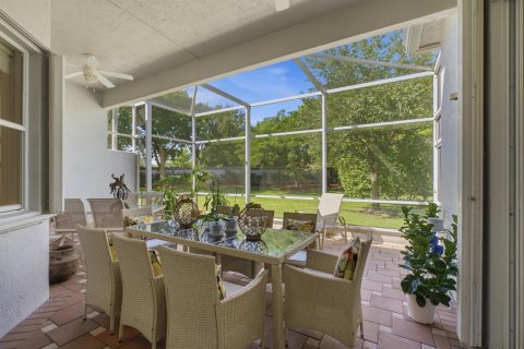 House in Lake Worth, Florida 3 bedrooms, 190.73 sq.m. № 2417555 - photo 30