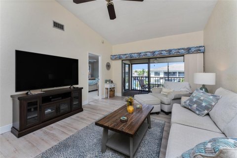 Condo in Punta Gorda, Florida, 2 bedrooms  № 1642121 - photo 6