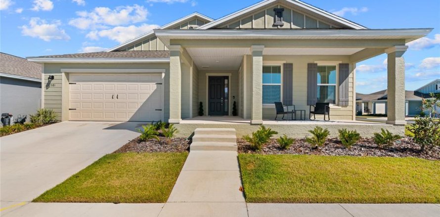 House in Ocala, Florida 4 bedrooms, 245.73 sq.m. № 1907503