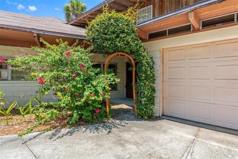 Villa ou maison à vendre à Cocoa Beach, Floride: 4 chambres, 240.15 m2 № 2312639 - photo 6