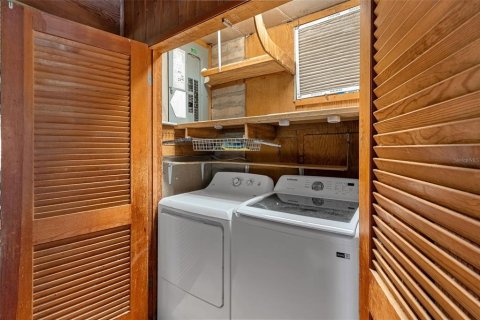 Villa ou maison à vendre à Cocoa Beach, Floride: 4 chambres, 240.15 m2 № 2312639 - photo 13