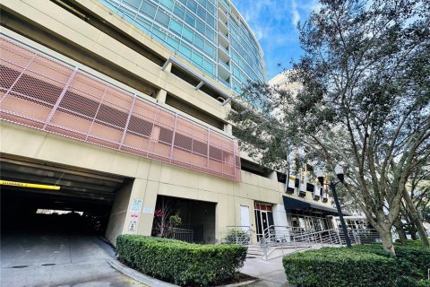 Condominio en venta en Orlando, Florida, 1 dormitorio, 91.04 m2 № 1735256 - foto 11