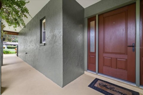 House in New Port Richey, Florida 3 bedrooms, 143.72 sq.m. № 2405049 - photo 7