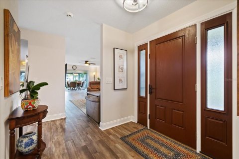 House in New Port Richey, Florida 3 bedrooms, 143.72 sq.m. № 2405049 - photo 8