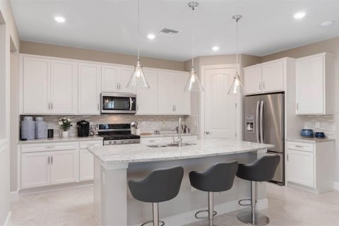 Casa en venta en Bradenton, Florida, 3 dormitorios, 184.32 m2 № 1782626 - foto 5