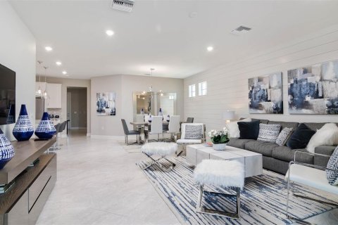 Casa en venta en Bradenton, Florida, 3 dormitorios, 184.32 m2 № 1782626 - foto 9
