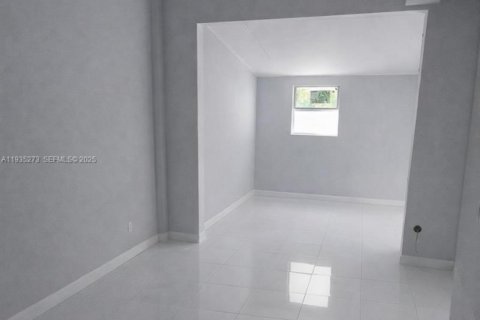 Villa ou maison à vendre à Miami, Floride: 3 chambres, 126.72 m2 № 1993427 - photo 11