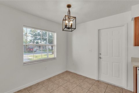 House in Lakeland, Florida 3 bedrooms, 104.98 sq.m. № 1904261 - photo 13