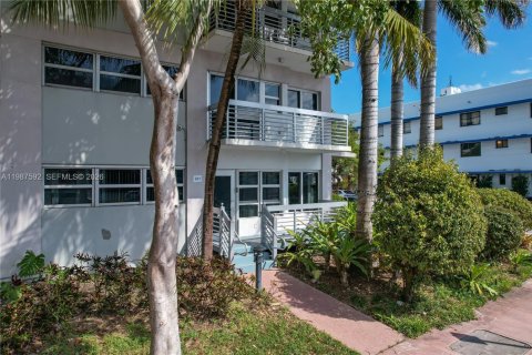 Appartement à louer à Miami Beach, Floride: 3 chambres, 188.13 m2 № 2048917 - photo 8