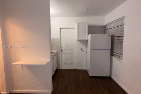 House in Hollywood, Florida 1 bedroom, 70.51 sq.m. № 2064286