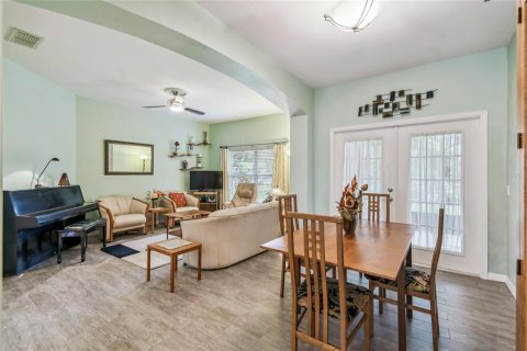 House in Poinciana, Florida 2 bedrooms, 167.22 sq.m. № 1565931 - photo 8