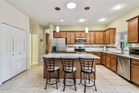 House in Poinciana, Florida 2 bedrooms, 167.22 sq.m. № 1565931 - photo 20