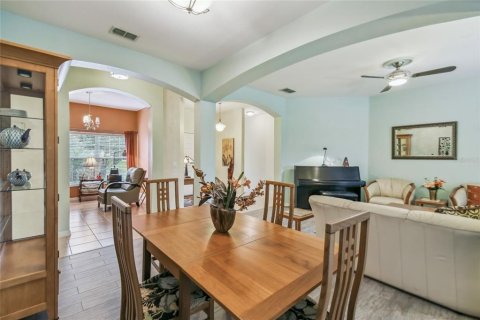House in Poinciana, Florida 2 bedrooms, 167.22 sq.m. № 1565931 - photo 11