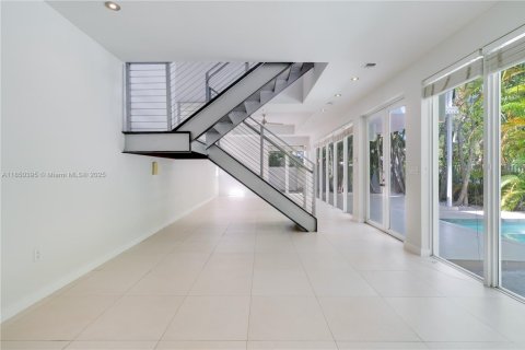 Купить виллу или дом в Майами, Флорида 3 спальни, 246.75м2, № 2019440 - фото 11