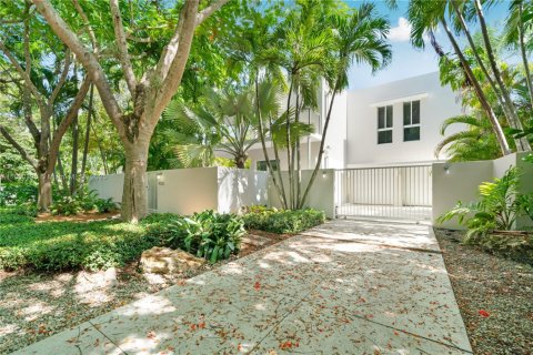 Купить виллу или дом в Майами, Флорида 3 спальни, 246.75м2, № 2019440 - фото 4