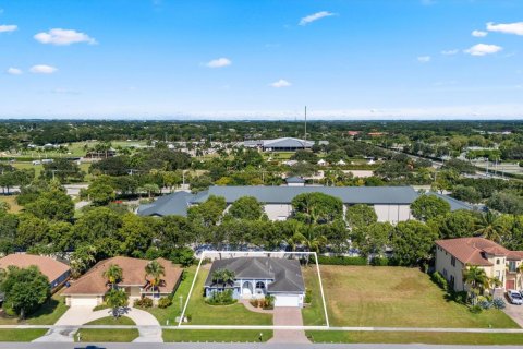 House in Wellington, Florida 4 bedrooms, 251.86 sq.m. № 2365710 - photo 30