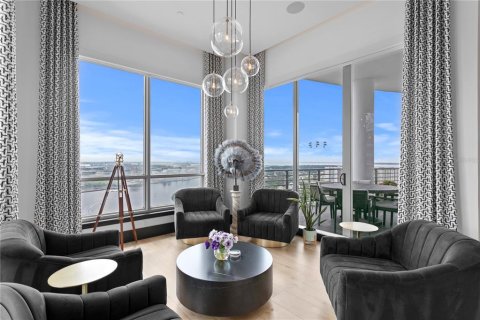 Condo in Tampa, Florida, 3 bedrooms  № 1521469 - photo 11